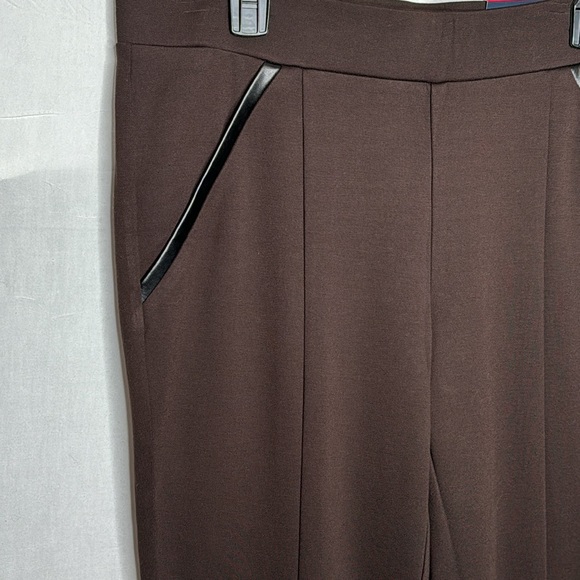 Rafaella Pant, Pull-on, Short Length, Slim Leg, Chocolate Brown, NWT in Size 16W - Picture 5 of 14